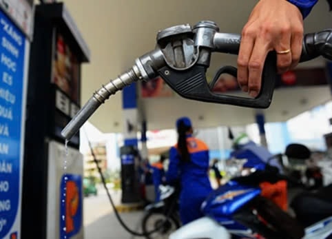 Giá xăng dầu hôm nay 1/5: Dầu thô giảm sâu nhất trong 3,5 năm qua - Ảnh 2