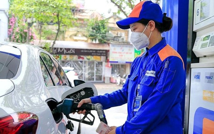 Giá xăng dầu có thể tăng mạnh trong kỳ điều hành 19/6 - Ảnh 1