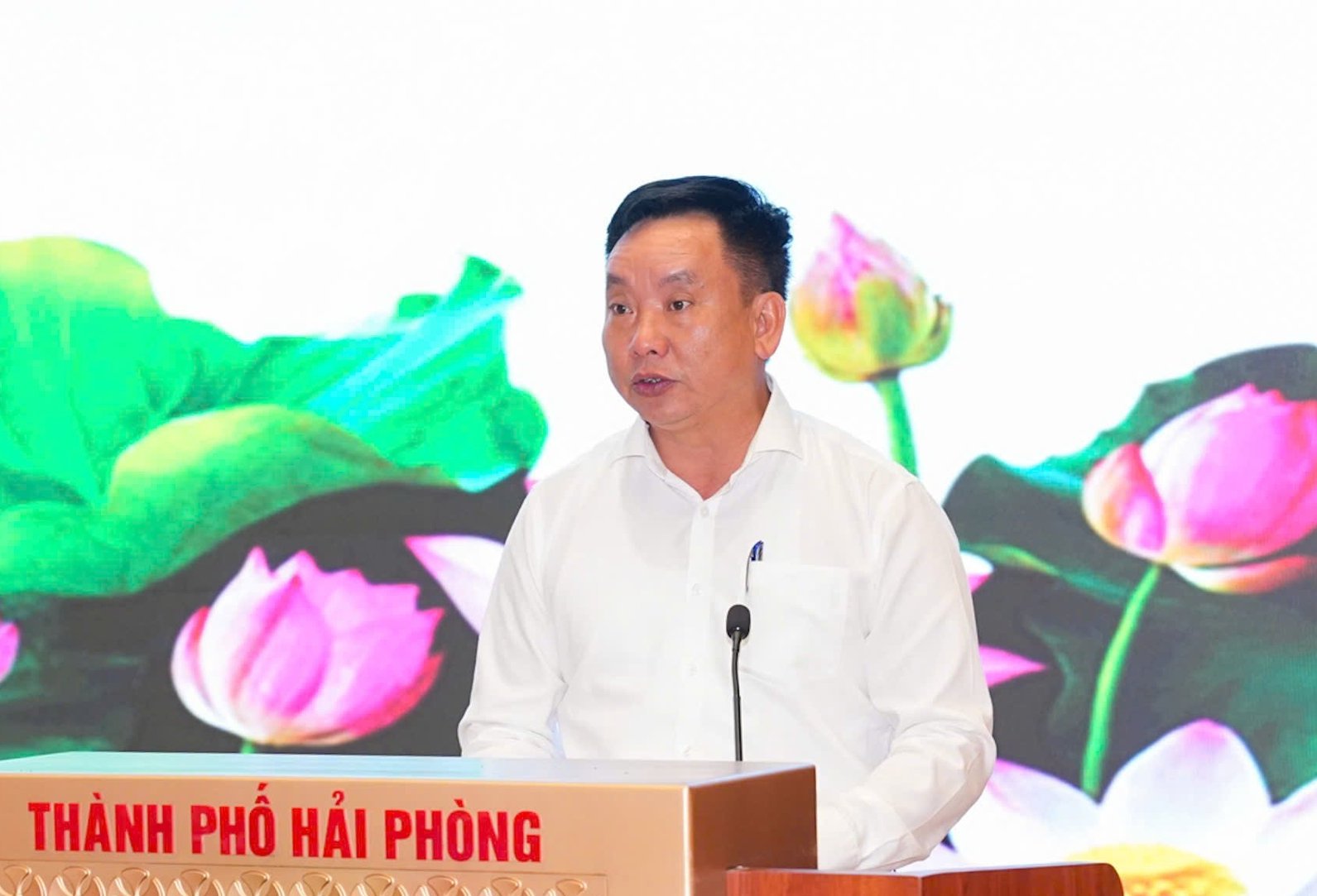 Ông Trần Văn Quân - Phó Chủ tịch UBND TP Hải Phòng chia sẻ những thành tựu ấn tượng của sản xuất nông nghiệp Hải Phòng 9 tháng đầu năm 2025. Ảnh: Đàm Thanh.