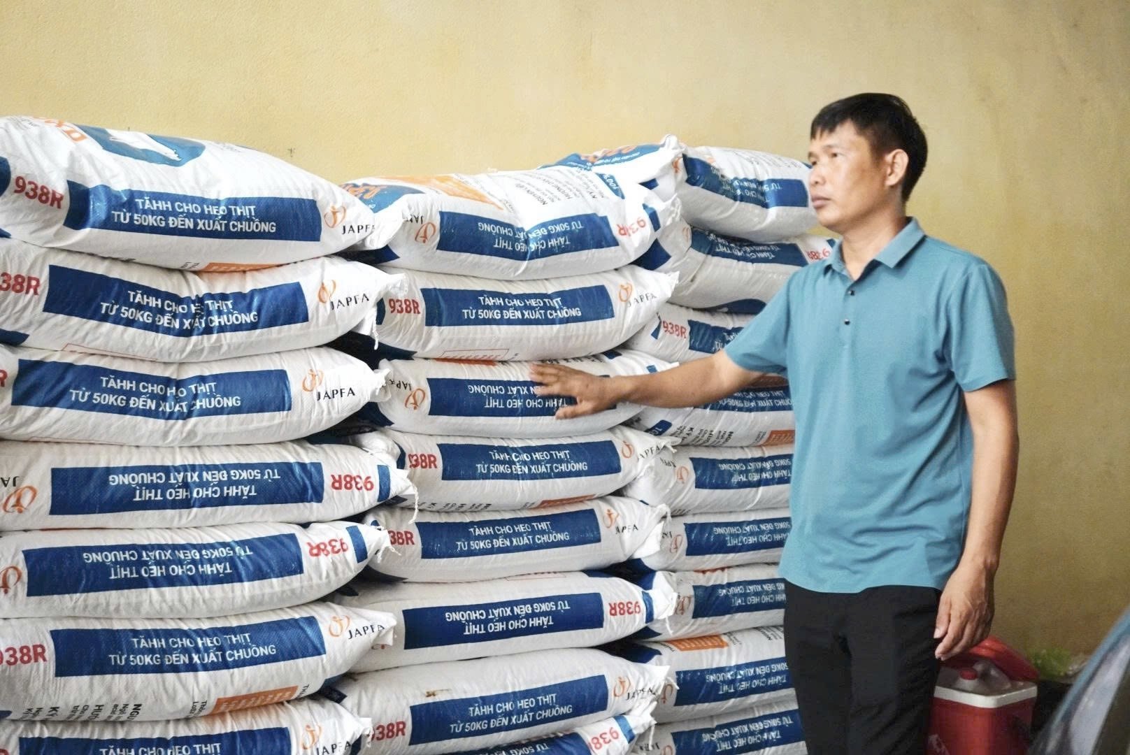 Gần 15 năm năm hợp tác với Japfa, anh Lê Đắc Cảm (xã A Sào, tỉnh Hưng Yên) đánh giá công ty có  sản phẩm ổn định và uy tín trên thị trường. Ảnh: Japfa.