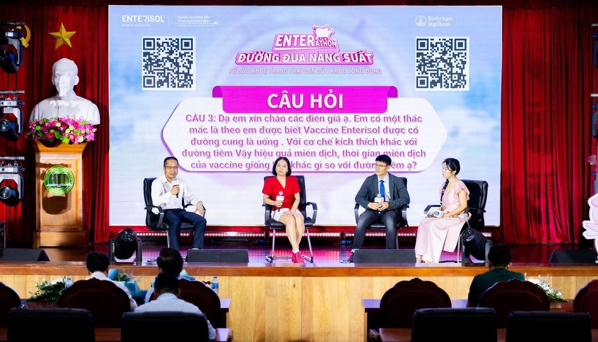 Các chuyên gia chia sẻ tại sự kiện 'ENTERathon - Đường đua năng suất'. Ảnh: BTC Hội thảo.