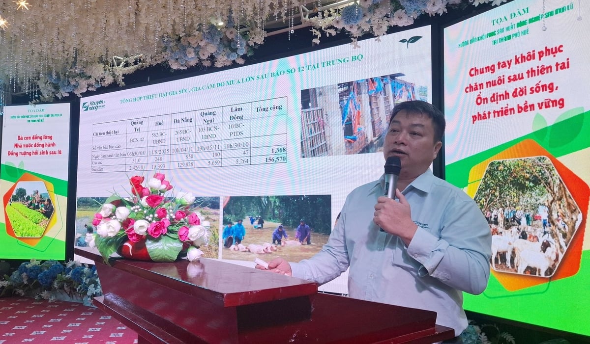 Ông Nguyễn Văn Hưởng, Phó Trưởng phòng Khuyến nông Chăn nuôi - Thú y (Trung tâm Khuyến nông Quốc gia) chia sẻ tại tọa đàm. Ảnh: Văn Dinh.