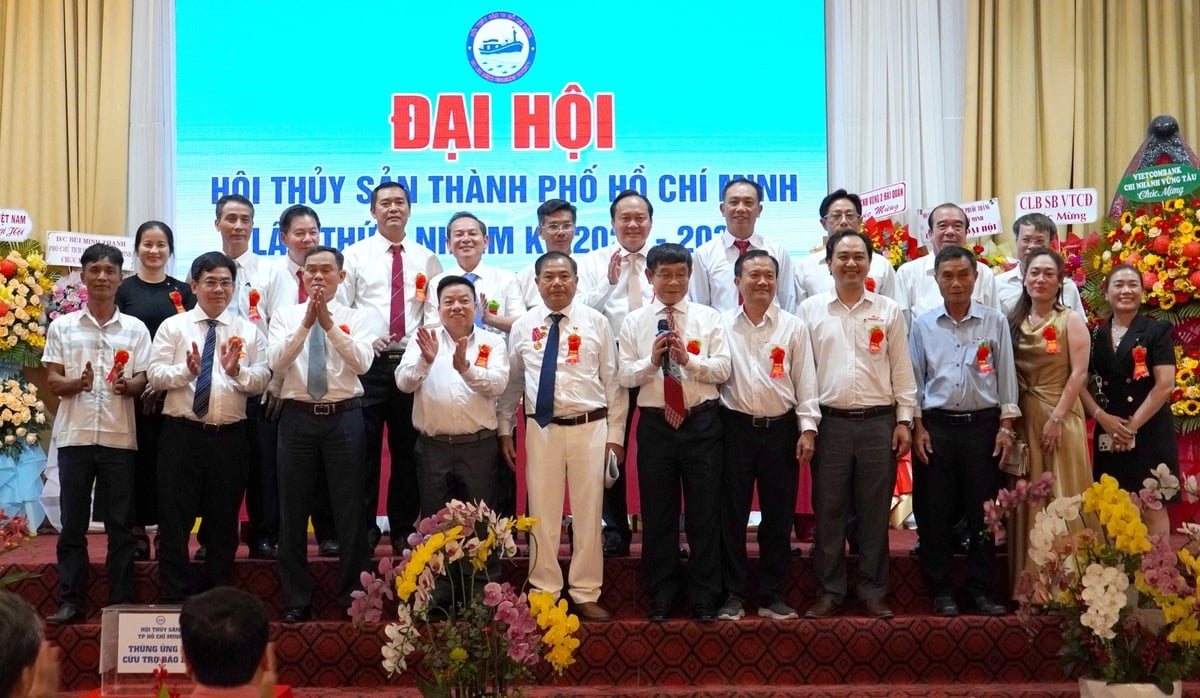 Hội Thủy sản TP.HCM ra mắt Ban Chấp hành nhiệm kỳ 2025 - 2030. Ảnh: Lê Bình.
