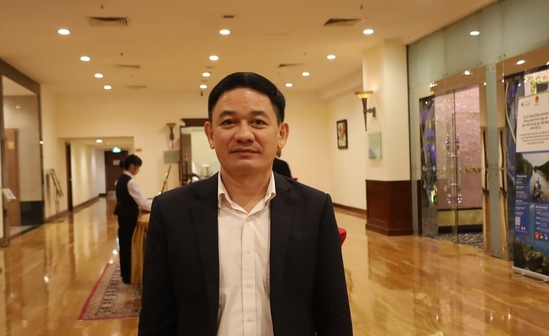 Ông Trần Quang Nhất, Chi cục trưởng Chi cục Thủy sản Thành phố Huế, cho rằng việc thành lập các Chi hội nghề cá giúp ngư dân tự quản, hạn chế nghề hủy diệt, cải thiện môi trường và sinh kế bền vững hơn. Ảnh: Hồng Ngọc. Ông Trần Quang Nhất, Chi cục trưởng Chi cục Thủy sản Thành phố Huế, cho rằng việc thành lập các Chi hội nghề cá giúp ngư dân tự quản, hạn chế nghề hủy diệt, cải thiện môi trường và sinh kế bền vững hơn. Ảnh: Hồng Ngọc.