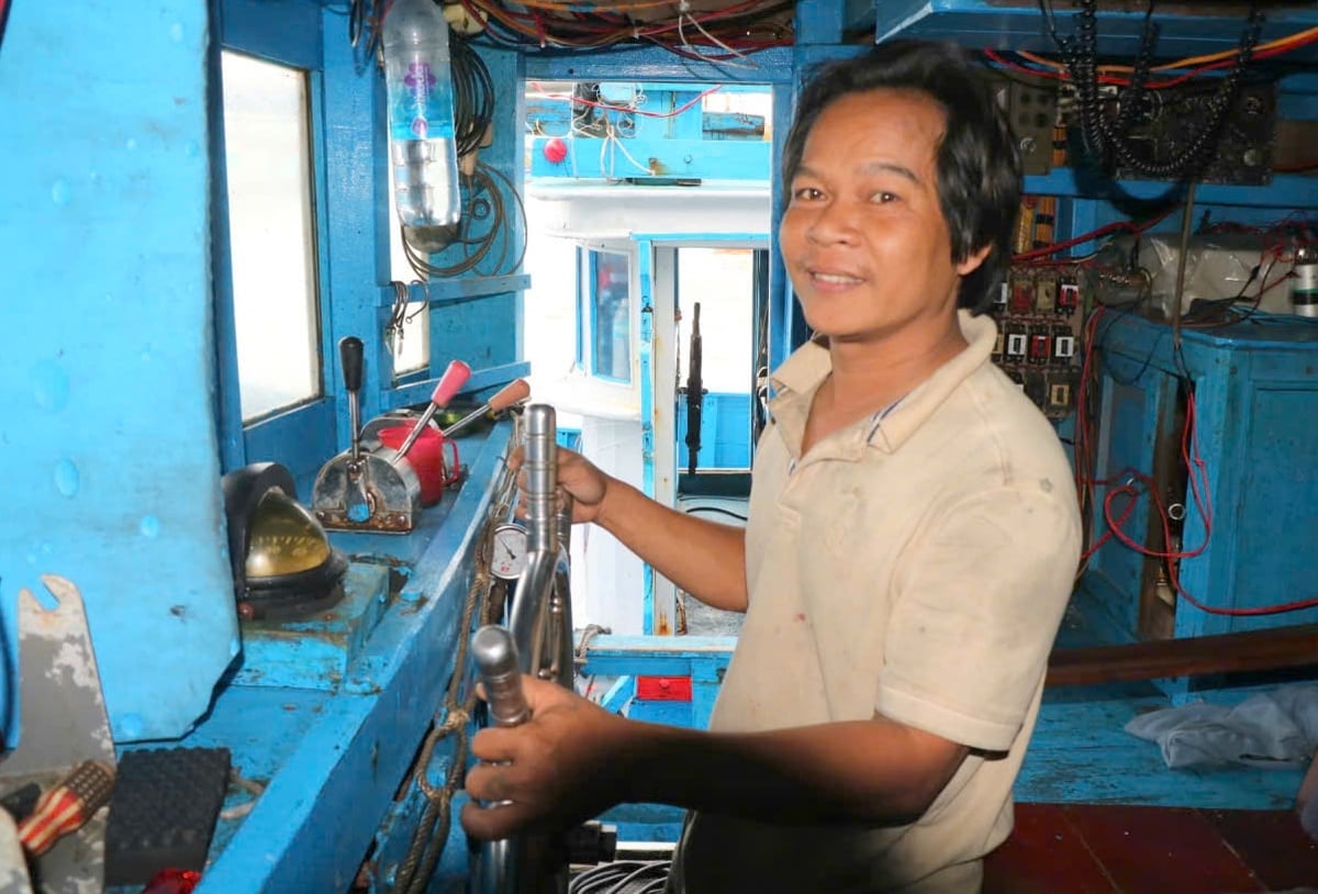 Ngư dân Võ Quốc Bảo cho biết, chuyến biển cuối năm hầu hết các đánh bắt đạt sản lượng cao. Ảnh: KS.