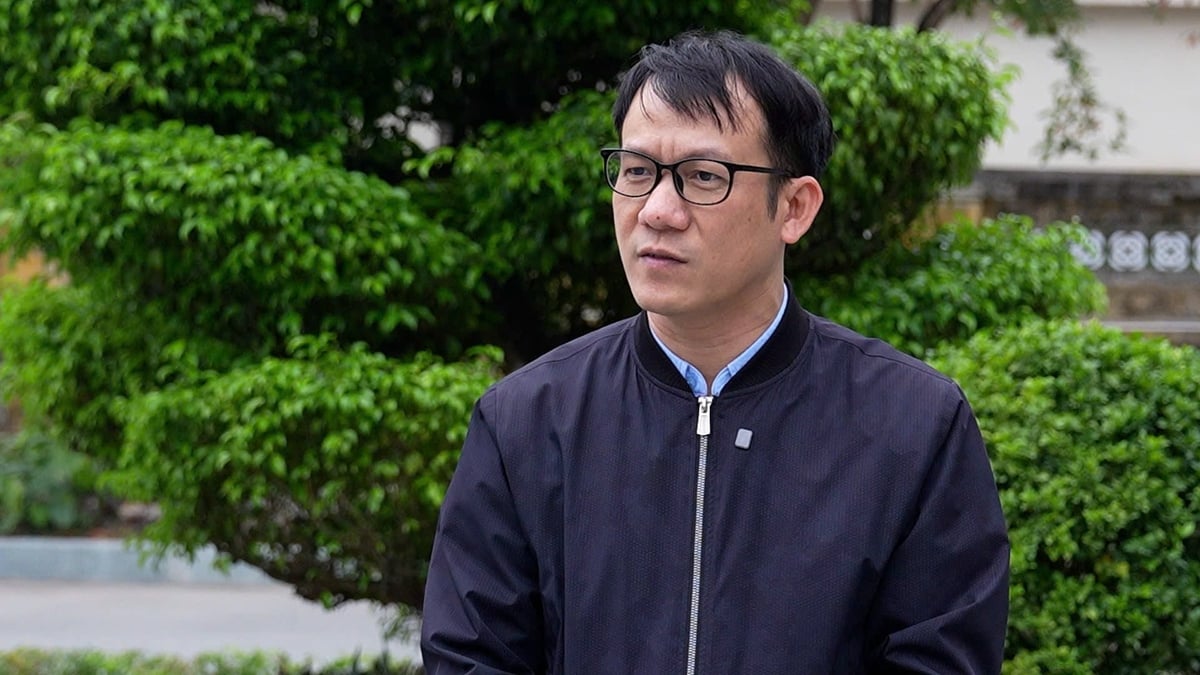 Ông Phạm Duy Phú - Phó Giám đốc Trung tâm Khuyến nông và Xúc tiến thương mại tỉnh Ninh Bình chia sẻ với phóng viên Báo Nông nghiệp và Môi trường. Ảnh: Quang Dũng.