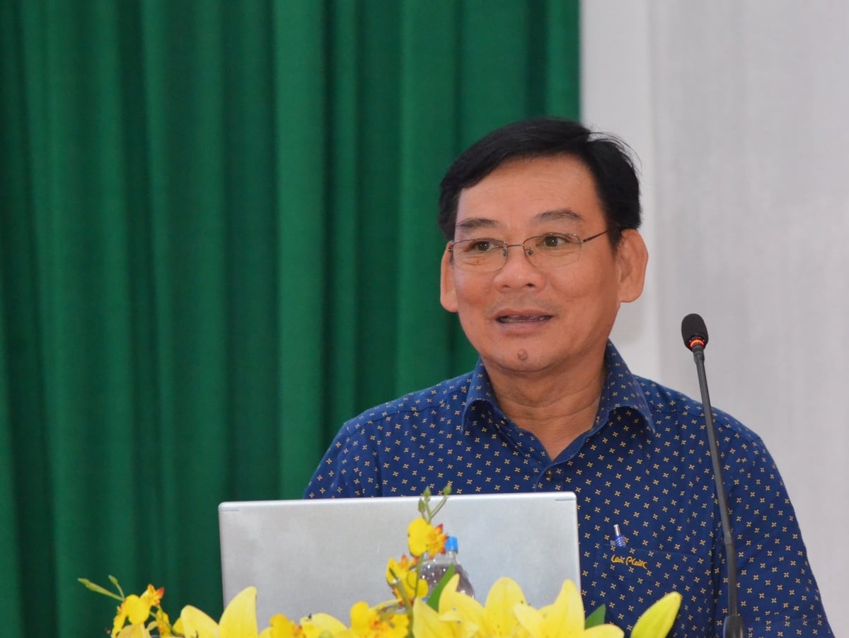 GS.TS Trương Quốc Phú, Trường Thủy sản - Đại học Cần Thơ chia sẻ tại hội thảo. Ảnh: Minh Đảm. GS.TS Trương Quốc Phú, Trường Thủy sản - Đại học Cần Thơ chia sẻ tại hội thảo. Ảnh: Minh Đảm.