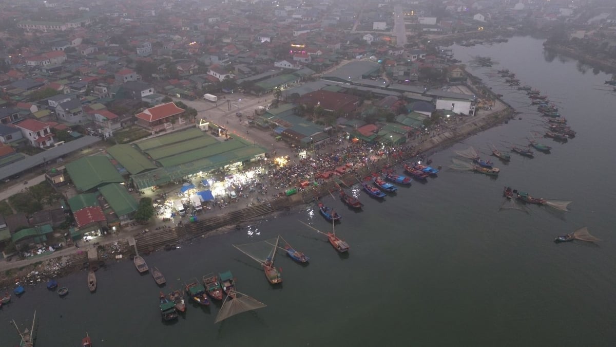 Một mùa biển mới báo hiệu thuận lợi cho ngư dân. Ảnh: Đình Tiệp.