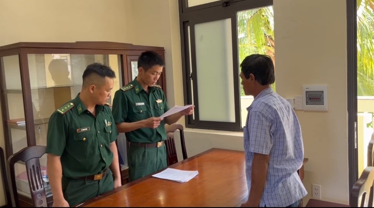 Tỉnh Quảng Ngãi đã kiểm tra, xử phạt nghiêm khắc các chủ tàu cá vi phạm khai thác. Ảnh: L.K.