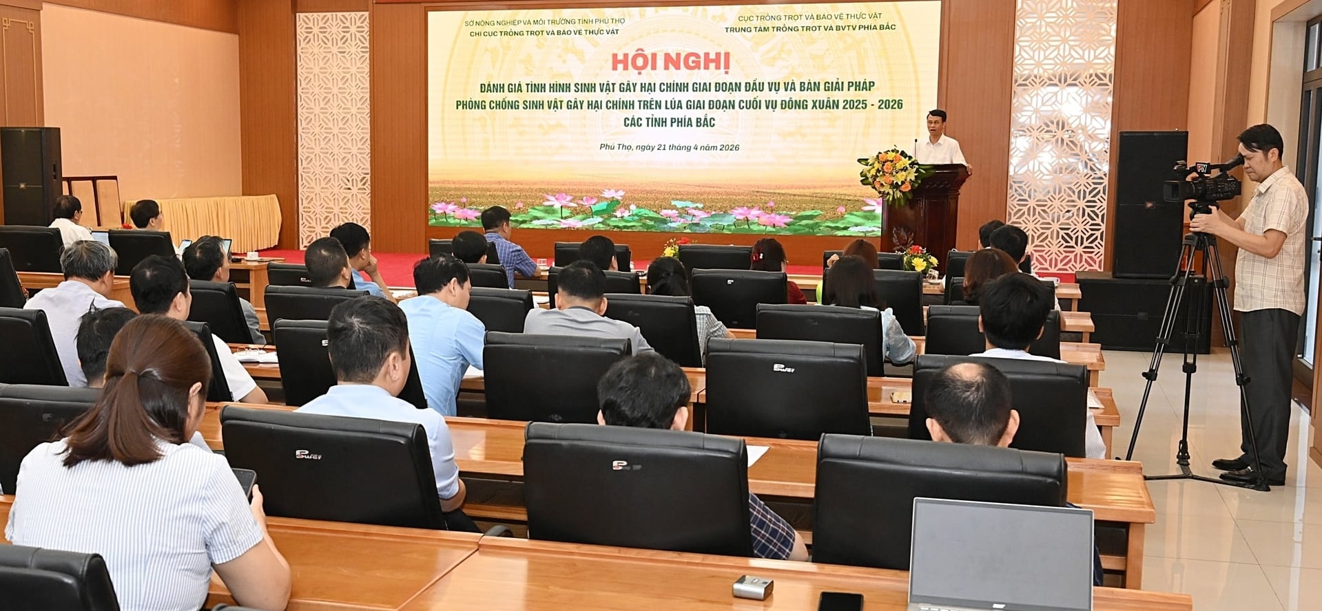 Ông Nguyễn Văn Quân, Phó Giám đốc Sở Nông nghiệp và Môi trường Phú Thọ phát biểu tại hội nghị. Ảnh: Bảo Thắng.