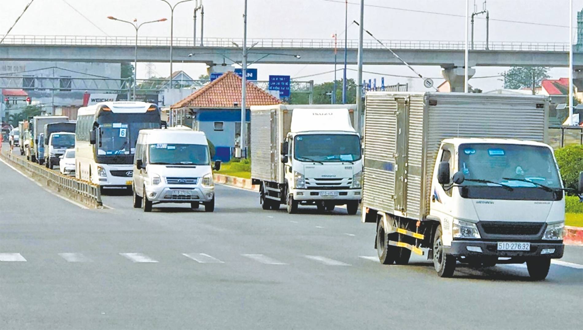 Doanh nghiệp vận tải và xây dựng chủ động ứng phó với giá nhiên liệu biến động - Ảnh 1