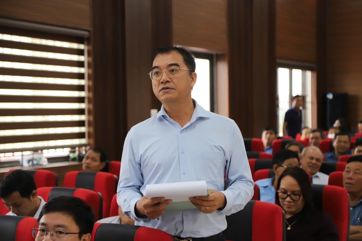 ông Mai Xuân Thìn -Tổng giám đốc Công ty Rồng Đỏ, đề xuất vấn đề lớn để đồng nhất quy trình sản xuất và chất lượng cho quả vải xuất khẩu. Ảnh: Đinh Mười. ông Mai Xuân Thìn -Tổng giám đốc Công ty Rồng Đỏ, đề xuất vấn đề lớn để đồng nhất quy trình sản xuất và chất lượng cho quả vải xuất khẩu. Ảnh: Đinh Mười.