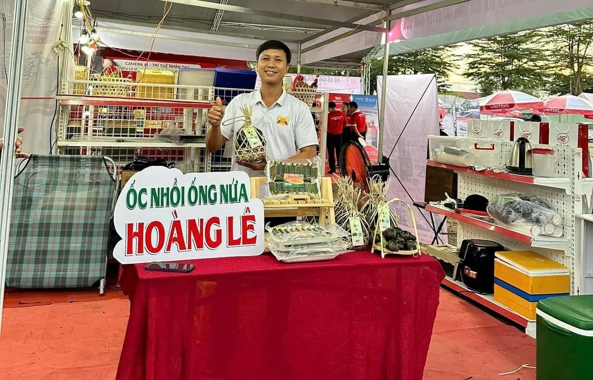 Anh Lê Tấn Hoàng khởi nghiệp với ốc bươu đen. Ảnh: Võ Hà.