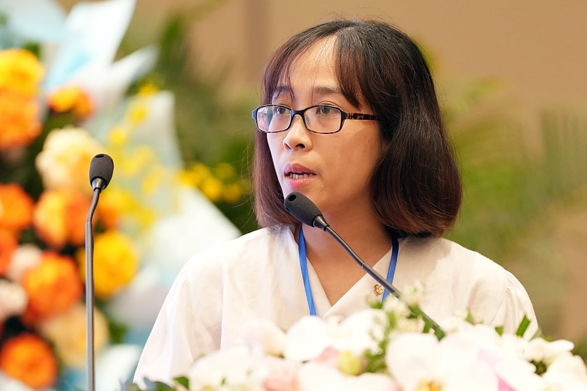 Bà Giang Thị Thanh Nhàn, Phòng thí nghiệm trọng điểm Công nghệ tế bào động vật. Ảnh: Bảo Thắng.