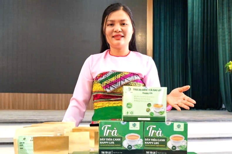 Theo chị Hậu, việc xây dựng được vùng sản xuất dược liệu an toàn sẽ mở lối cho du lịch trải nghiệm. Ảnh: Trung Quân. Theo chị Hậu, việc xây dựng được vùng sản xuất dược liệu an toàn sẽ mở lối cho du lịch trải nghiệm. Ảnh: Trung Quân.