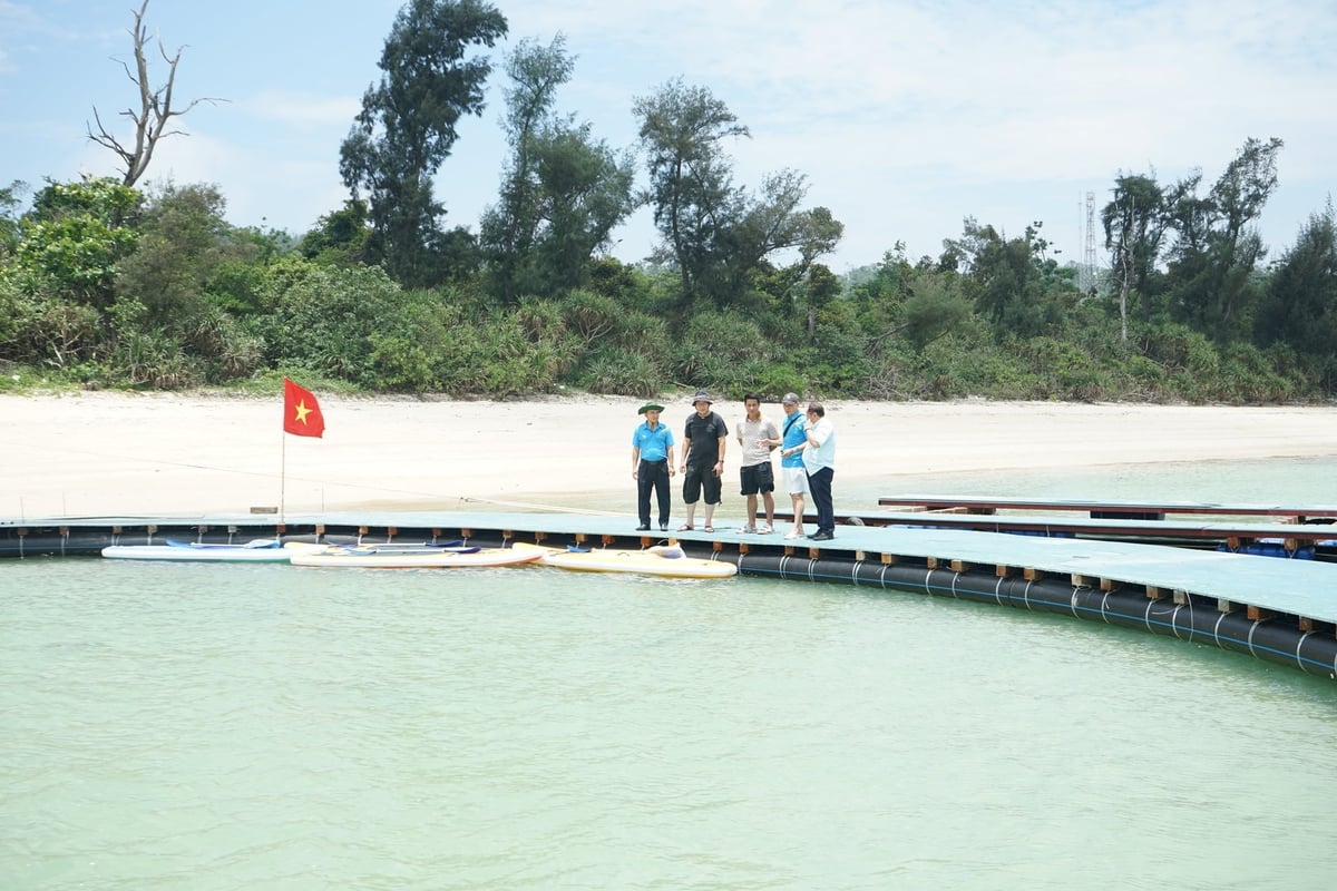 Quảng Ninh hiện có hơn 400 HTX hoạt động trong lĩnh vực thủy sản và nuôi biển. Ảnh: Nguyễn Thành. Quảng Ninh hiện có hơn 400 HTX hoạt động trong lĩnh vực thủy sản và nuôi biển. Ảnh: Nguyễn Thành.