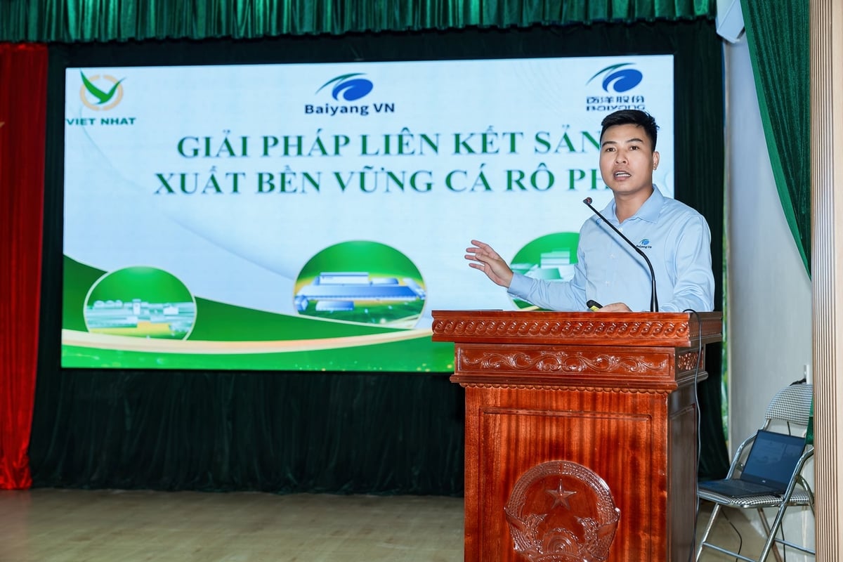 Ông Ngô Minh Kết, Giám đốc Kinh doanh Công ty TNHH Thực phẩm BaiYang VN chia sẻ giải pháp phát triển chuỗi liên kết cá rô phi xuất khẩu. Ảnh: VN.