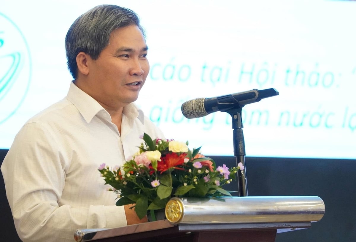 PGS.TS Võ Văn Nha, Phó Giám đốc Viện Khoa học Thủy sản Việt Nam thông tin tại hội thảo. Ảnh: KS.
