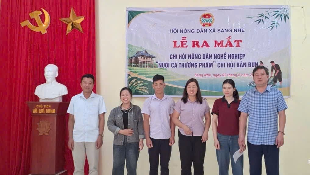 Lễ ra mắt Chi hội Nông dân nghề nghiệp 'Nuôi cá thương phẩm' tại bản Đun, xã Sáng Nhè, tỉnh Điện Biên. Ảnh: HND xã Sáng Nhè.