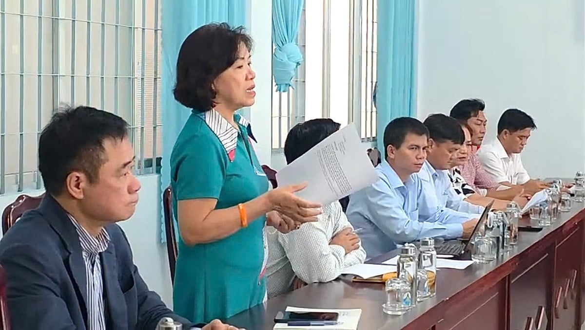 Bà Nguyễn Thị Xuân Thu, Phó Chủ tịch Hiệp hội Chuyển đổi Xanh Việt Nam (VGA), Trưởng đoàn Công tác, phát biểu về định hướng xây dựng chiến lược phát triển thủy sản bền vững và giảm phát thải tại Vĩnh Long. Ảnh: Hiệp hội Chuyển đổi Xanh Việt Nam. Bà Nguyễn Thị Xuân Thu, Phó Chủ tịch Hiệp hội Chuyển đổi Xanh Việt Nam (VGA), Trưởng đoàn Công tác, phát biểu về định hướng xây dựng chiến lược phát triển thủy sản bền vững và giảm phát thải tại Vĩnh Long. Ảnh: Hiệp hội Chuyển đổi Xanh Việt Nam.