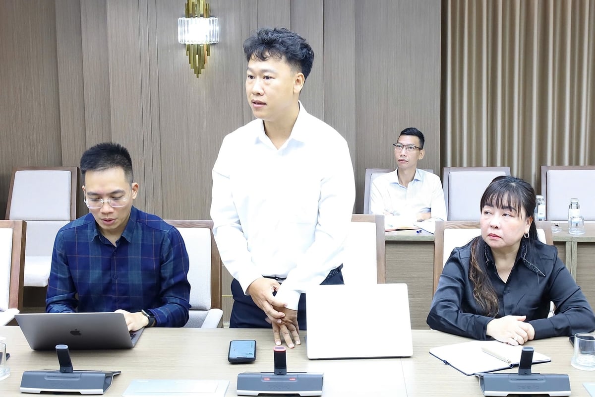Ông Doãn Chí Thiên, Phó Tổng giám đốc Tập đoàn Nam Việt chia sẻ về những khó khăn thực tế của doanh nghiệp và đề xuất các giải pháp tháo gỡ. Ảnh: Hồng Ngọc. Ông Doãn Chí Thiên, Phó Tổng giám đốc Tập đoàn Nam Việt chia sẻ về những khó khăn thực tế của doanh nghiệp và đề xuất các giải pháp tháo gỡ. Ảnh: Hồng Ngọc.