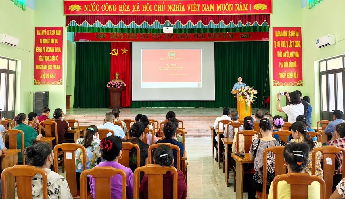 HND tỉnh Bắc Ninh tổ chức lớp tuyên truyền về canh tác lúa thân thiện với môi trường tại phường Cảnh Thụy. Ảnh: HND tỉnh Bắc Ninh. HND tỉnh Bắc Ninh tổ chức lớp tuyên truyền về canh tác lúa thân thiện với môi trường tại phường Cảnh Thụy. Ảnh: HND tỉnh Bắc Ninh.