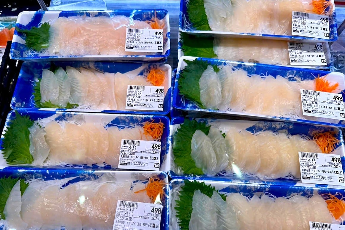 Sản phẩm sashimi từ cá rô phi của Công ty cổ phần Thủy sản sạch Việt Nam đang có mặt tại thị trường Nhật Bản. Ảnh: Võ Văn Phục.