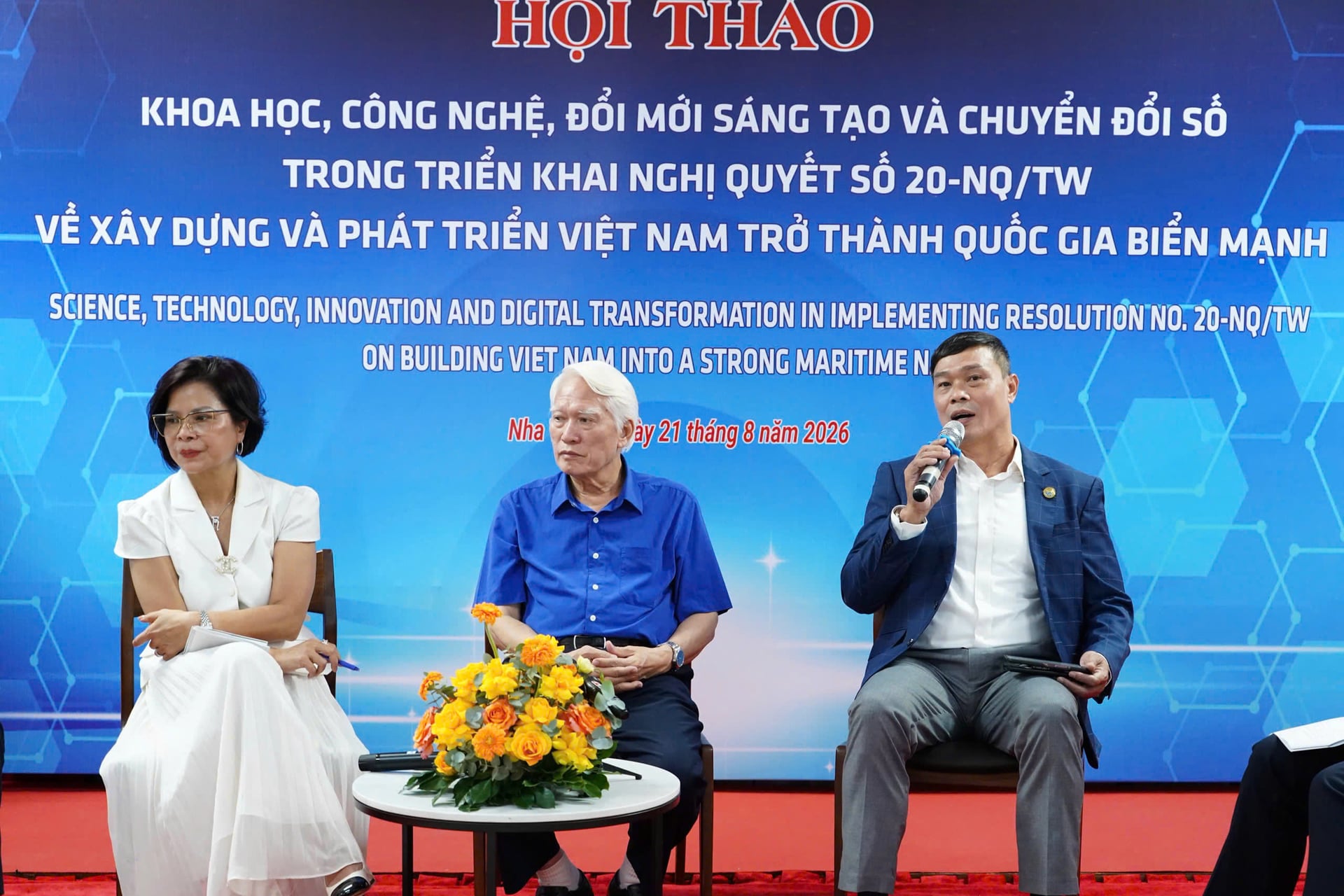 Phần trao đổi tọa đàm giữa bộ, ngành, địa phương, viện nghiên cứu, doanh nghiệp mang lại những giá trị thiết thực và góc nhìn đa chiều. Ảnh: PV.
