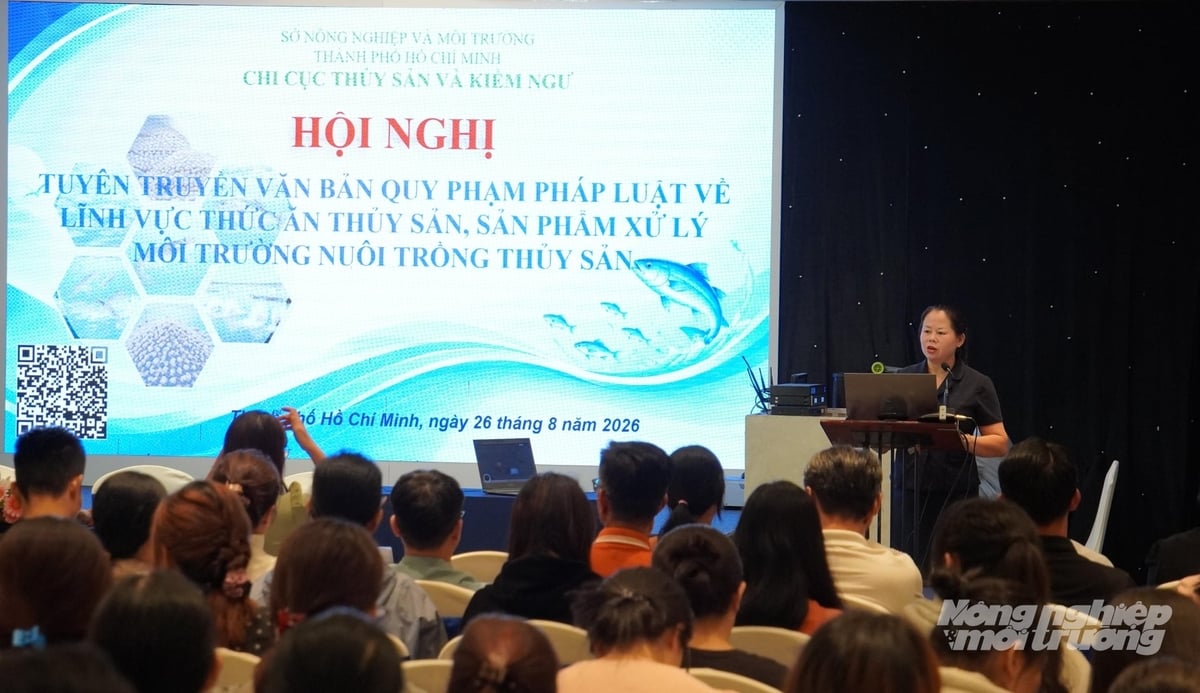 Bà Phạm Thị Na nhấn mạnh: 'Đẩy mạnh ứng dụng công nghệ số sẽ giúp rút ngắn thủ tục hành chính, giảm thời gian và chi phí đi lại cho doanh nghiệp'. Ảnh: Lê Bình. Bà Phạm Thị Na nhấn mạnh: 'Đẩy mạnh ứng dụng công nghệ số sẽ giúp rút ngắn thủ tục hành chính, giảm thời gian và chi phí đi lại cho doanh nghiệp'. Ảnh: Lê Bình.