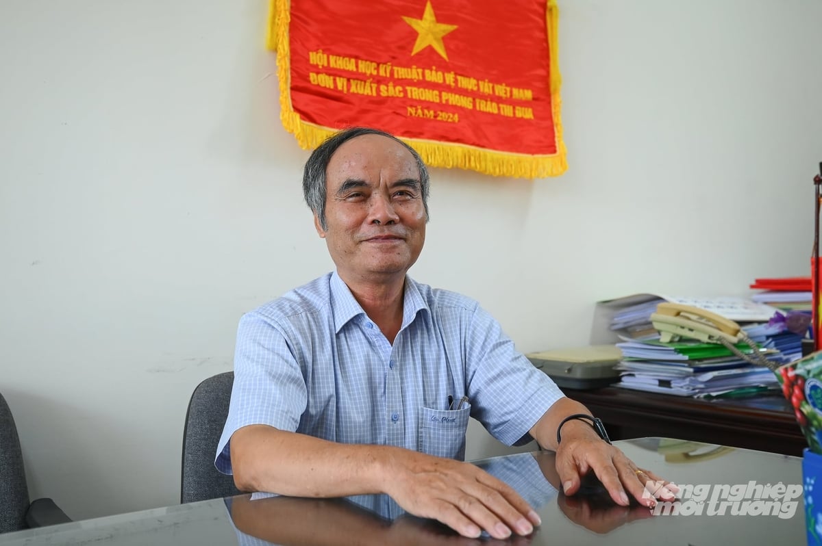 GS.TS Nguyễn Văn Tuất - Chủ tịch Hội Khoa học kỹ thuật Bảo vệ thực vật Việt Nam (VNPPA). Ảnh: Tùng Đinh. GS.TS Nguyễn Văn Tuất - Chủ tịch Hội Khoa học kỹ thuật Bảo vệ thực vật Việt Nam (VNPPA). Ảnh: Tùng Đinh.
