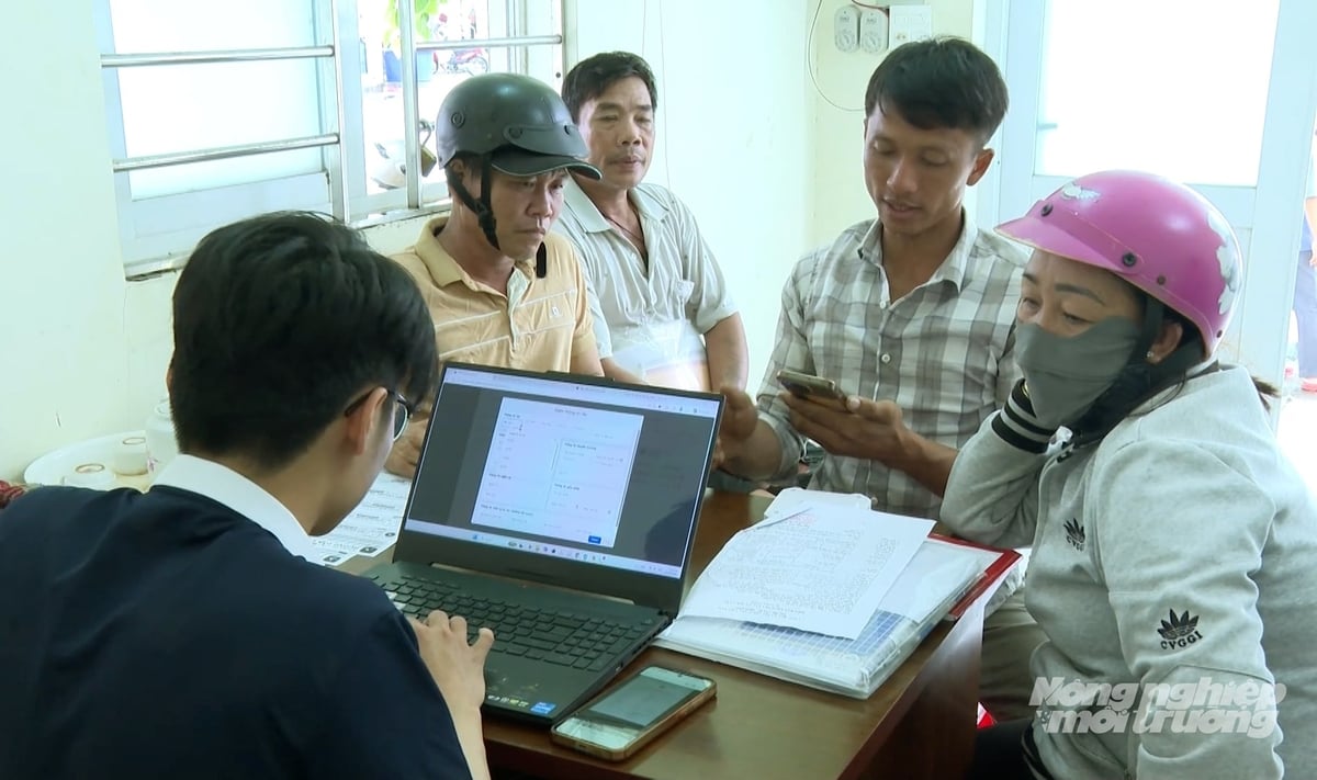 Dữ liệu tàu cá sẽ được đối khớp, làm sạch và cập nhật liên tục trên VNFishbase, eCDT và các hệ thống liên quan, tạo cơ sở kiểm soát đội tàu và truy xuất nguồn gốc thủy sản. Ảnh: Lê Bình.