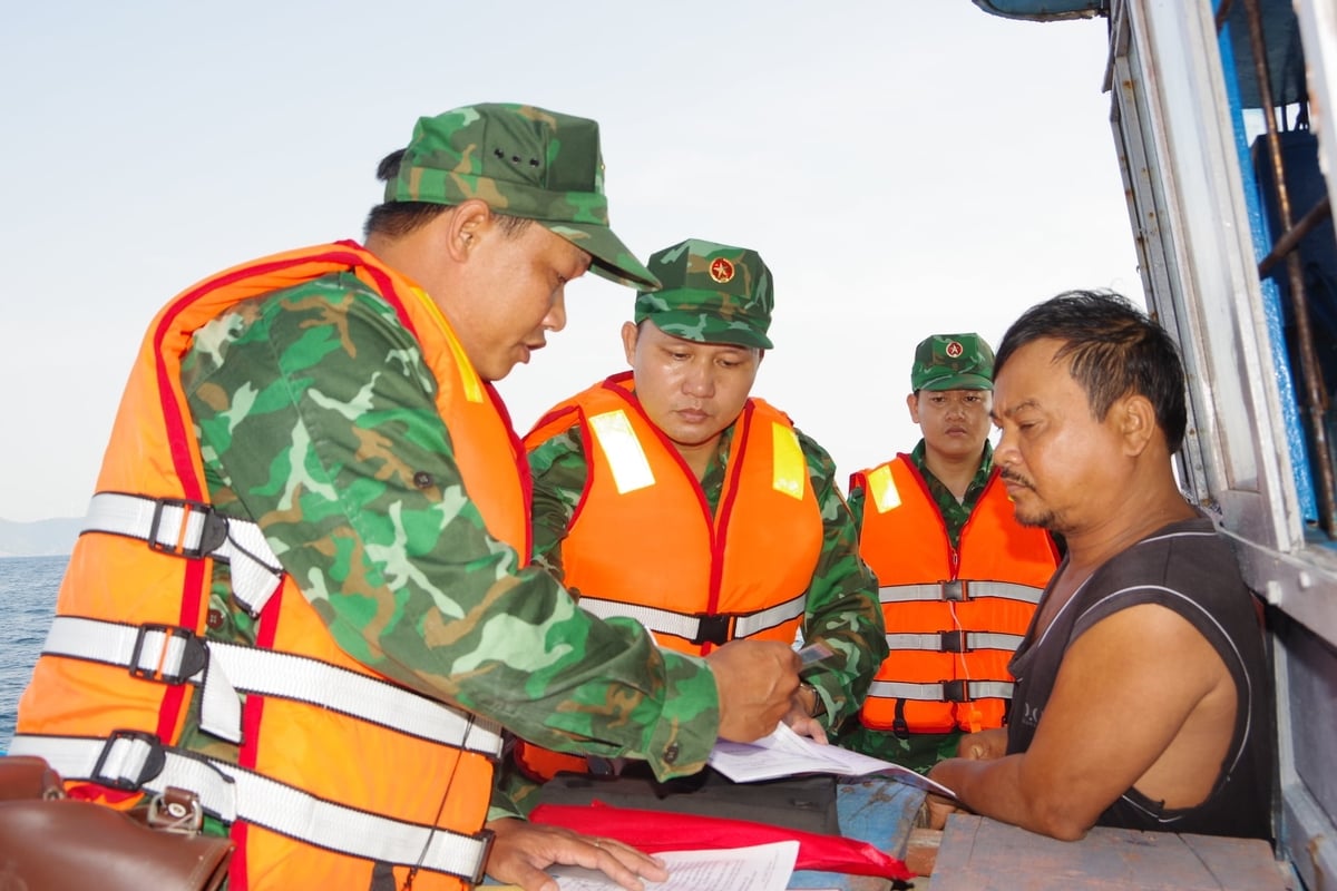 Ngành chức năng Gia Lai quản lý chặt hoạt động của tàu cá để chống khai thác vi phạm IUU. Ảnh: V.Đ.T. Ngành chức năng Gia Lai quản lý chặt hoạt động của tàu cá để chống khai thác vi phạm IUU. Ảnh: V.Đ.T.