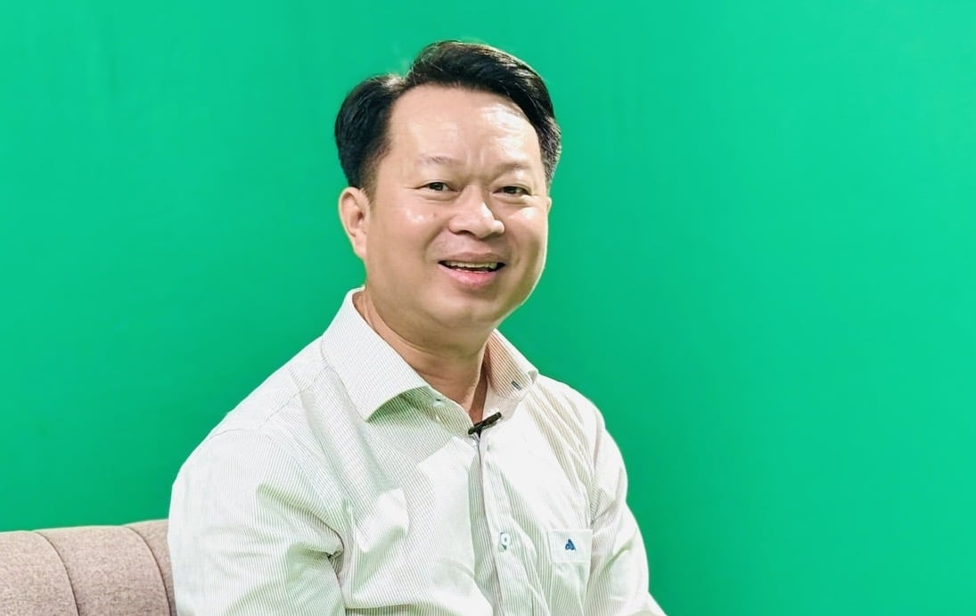 PGS.TS Nguyễn Khởi Nghĩa, Phó Trưởng khoa Khoa học đất, Trường Nông nghiệp, Đại học Cần Thơ chia sẻ về tầm quan trọng của việc quản lý sức khỏe đất để kiểm soát Cadimi. Ảnh: Lê Hoàng Vũ.