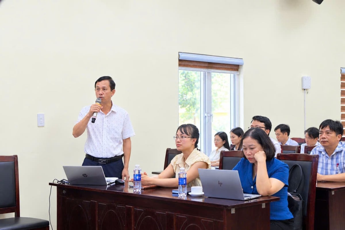 Ông Lê Thái Nghiệp - Phó Chi cục trưởng Chi cục Trồng trọt và Bảo vệ thực vật Hải Phòng chia sẻ thực trạng, nguyên nhân tình trạng chuột phá hại mùa màng gia tăng thời gian qua. Ảnh: Đinh Mười. Ông Lê Thái Nghiệp - Phó Chi cục trưởng Chi cục Trồng trọt và Bảo vệ thực vật Hải Phòng chia sẻ thực trạng, nguyên nhân tình trạng chuột phá hại mùa màng gia tăng thời gian qua. Ảnh: Đinh Mười.