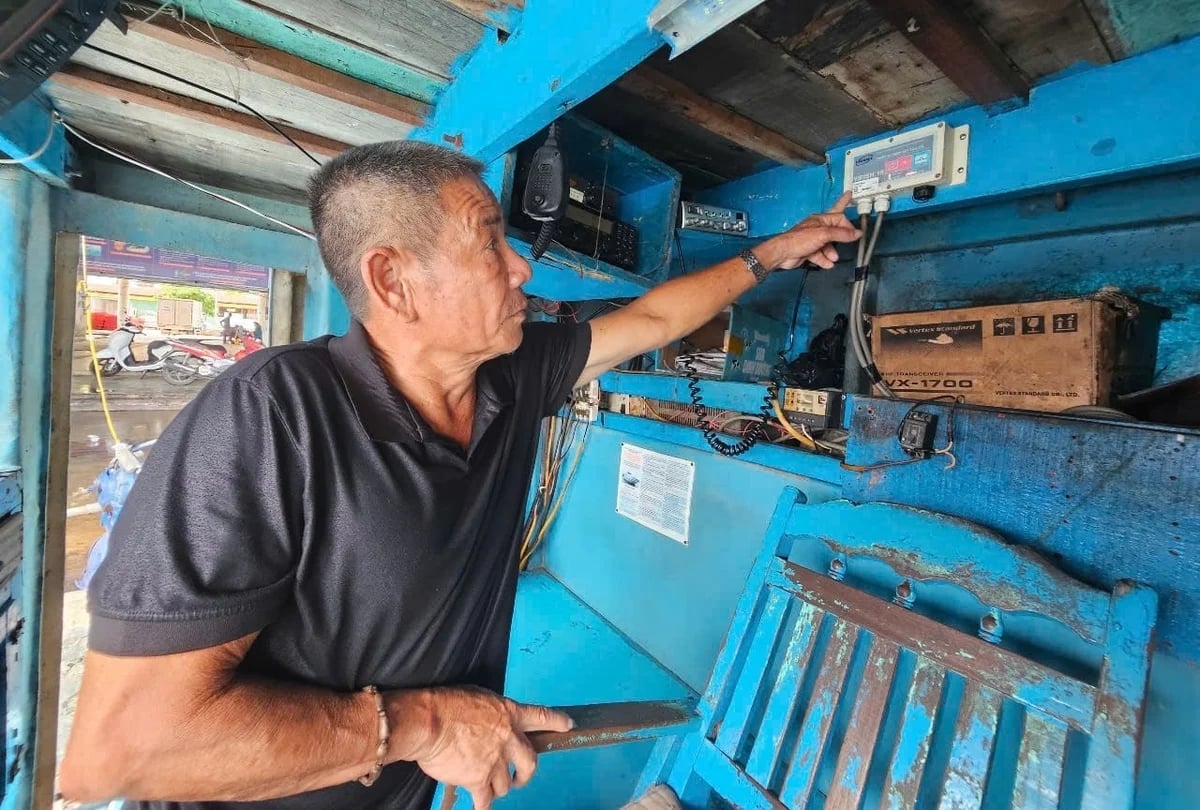 Thiết bị VMS hoạt động trong điều kiện môi trường biển và phụ thuộc vào hạ tầng truyền dẫn, do đó sự cố kỹ thuật có thể phát sinh ngoài ý muốn. Ảnh: Phương Chi. Thiết bị VMS hoạt động trong điều kiện môi trường biển và phụ thuộc vào hạ tầng truyền dẫn, do đó sự cố kỹ thuật có thể phát sinh ngoài ý muốn. Ảnh: Phương Chi.